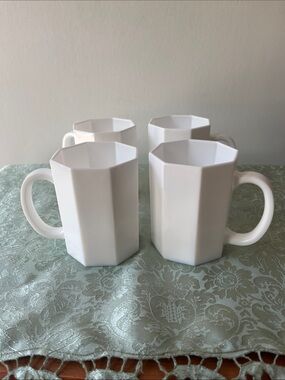 MCM Arcoroc Octime France White Octagonal Coffee Mugs - Set of 4